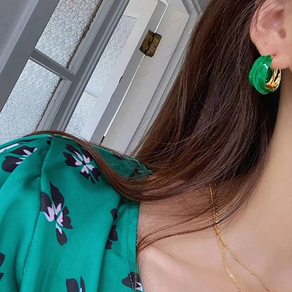 14k Huggie Gold Hoop Earring|White or Green Choice - Picture 4 of 10